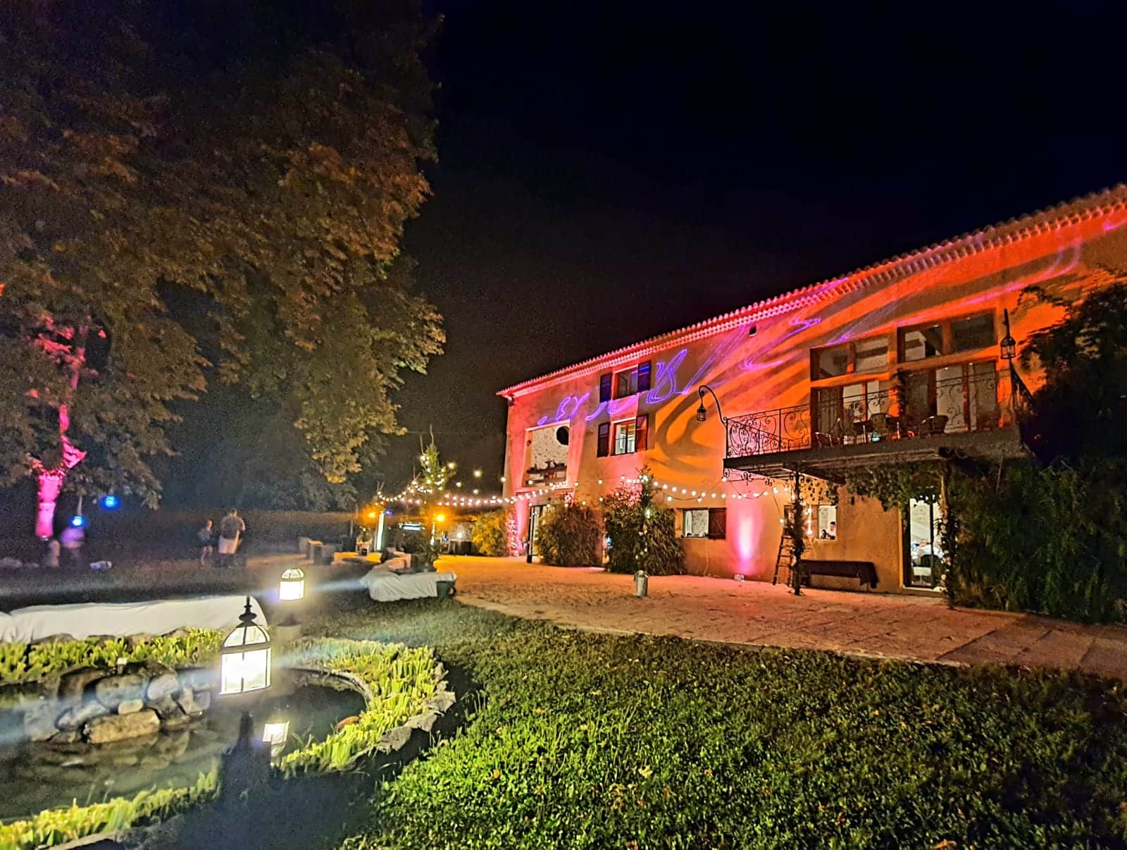 Soirée illuminée au domaine, mariage à Monaco, Domaine des Sources
