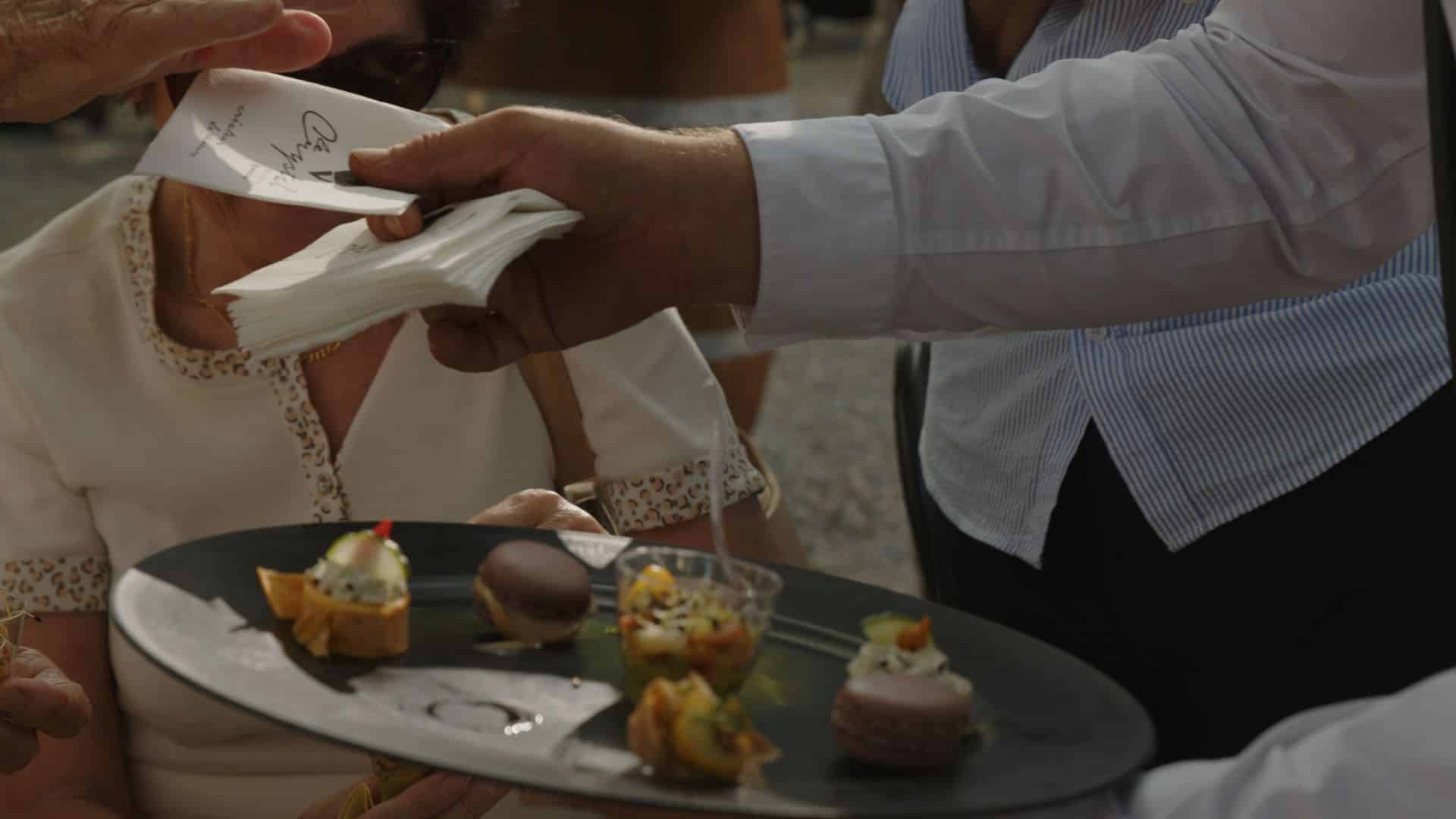 Service cocktail — amuse-bouches et mise en bouche